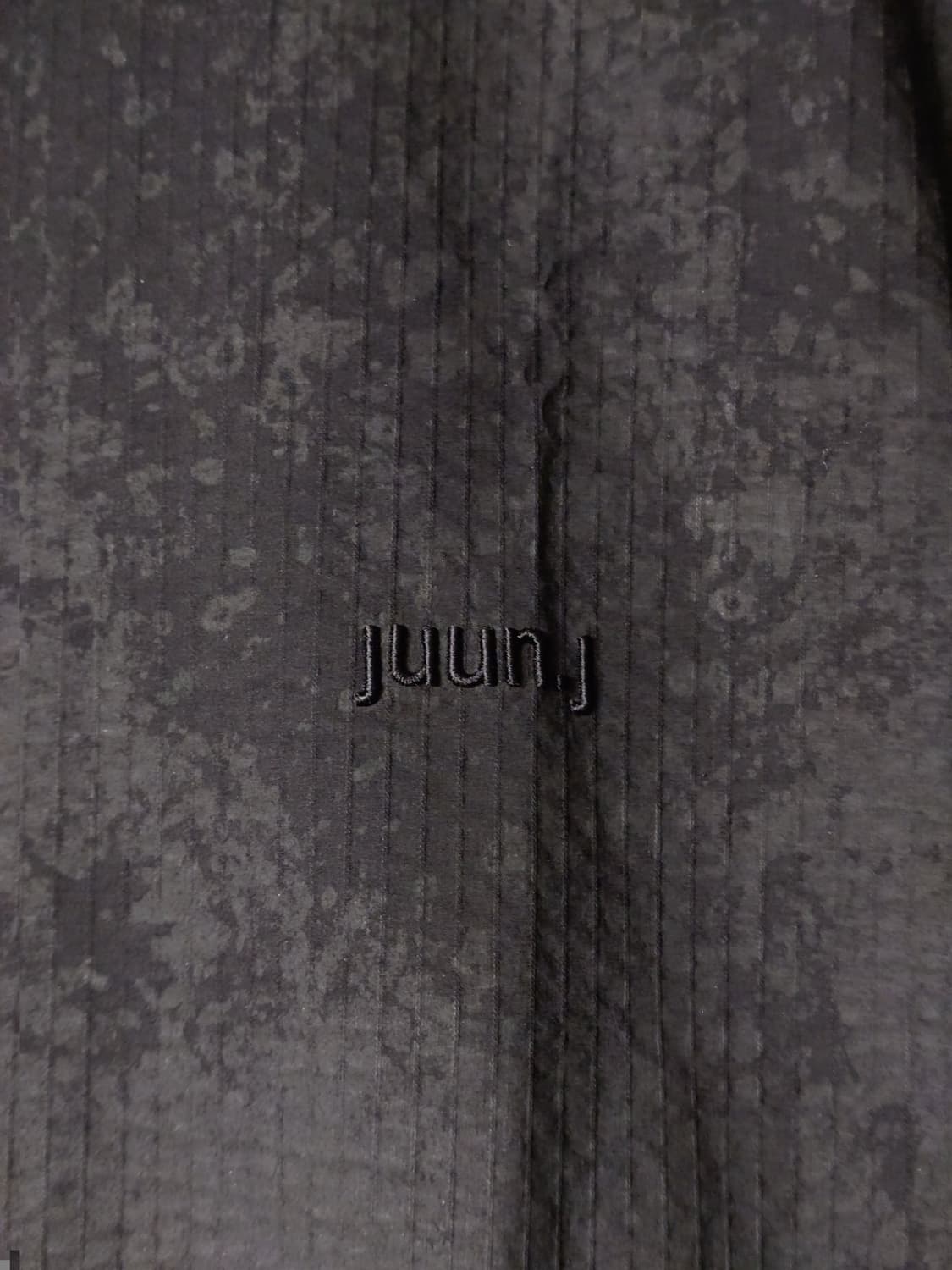 [M/105이상] 준지 25SS 페인팅 코튼 카라 티셔츠 블랙 상품이미지4