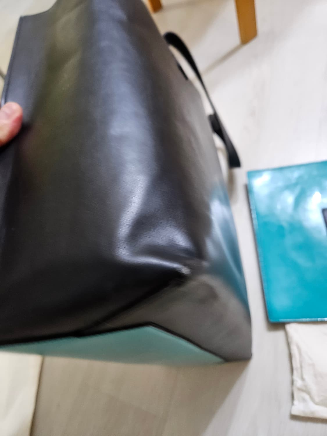 마르니 Marni 가죽 pvc 토트백, 클러치 세트 상품이미지3