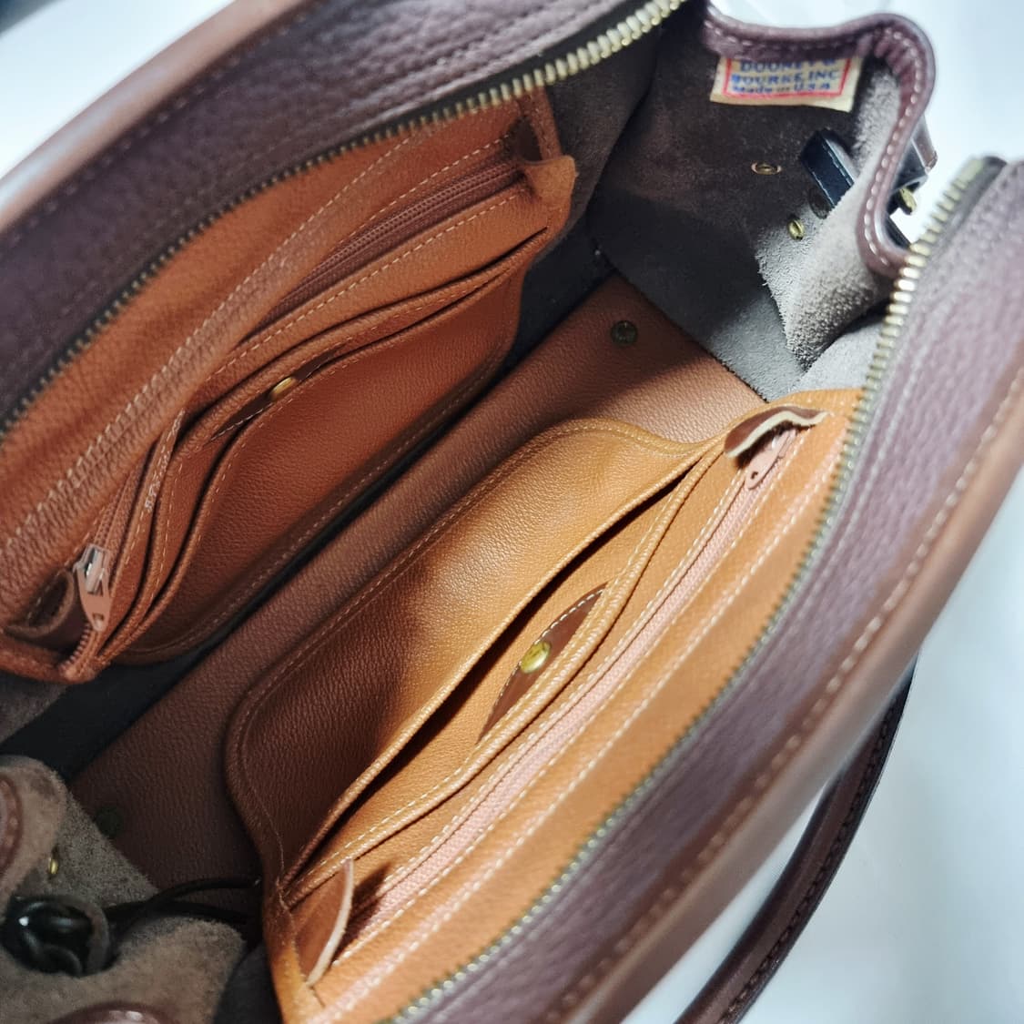 두니앤버크 소가죽 숄더백 토트백 핸드백 가방 >> 상태굿 상품이미지8