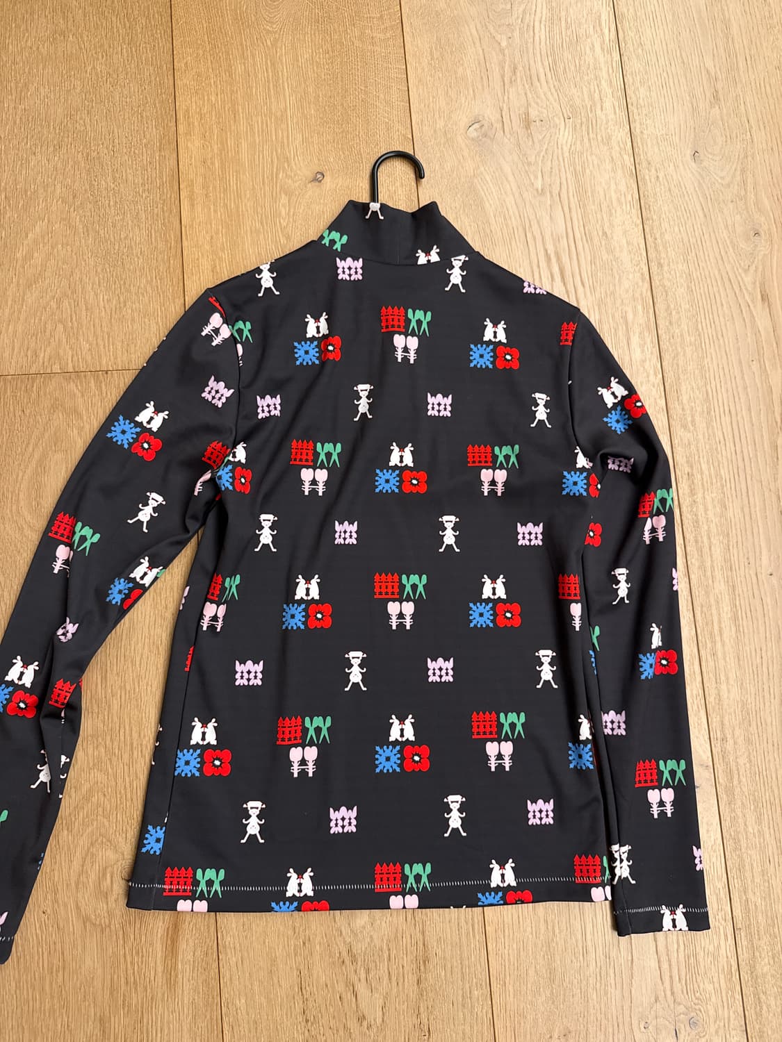 민주킴 패턴 저지 터틀넥 상품이미지1