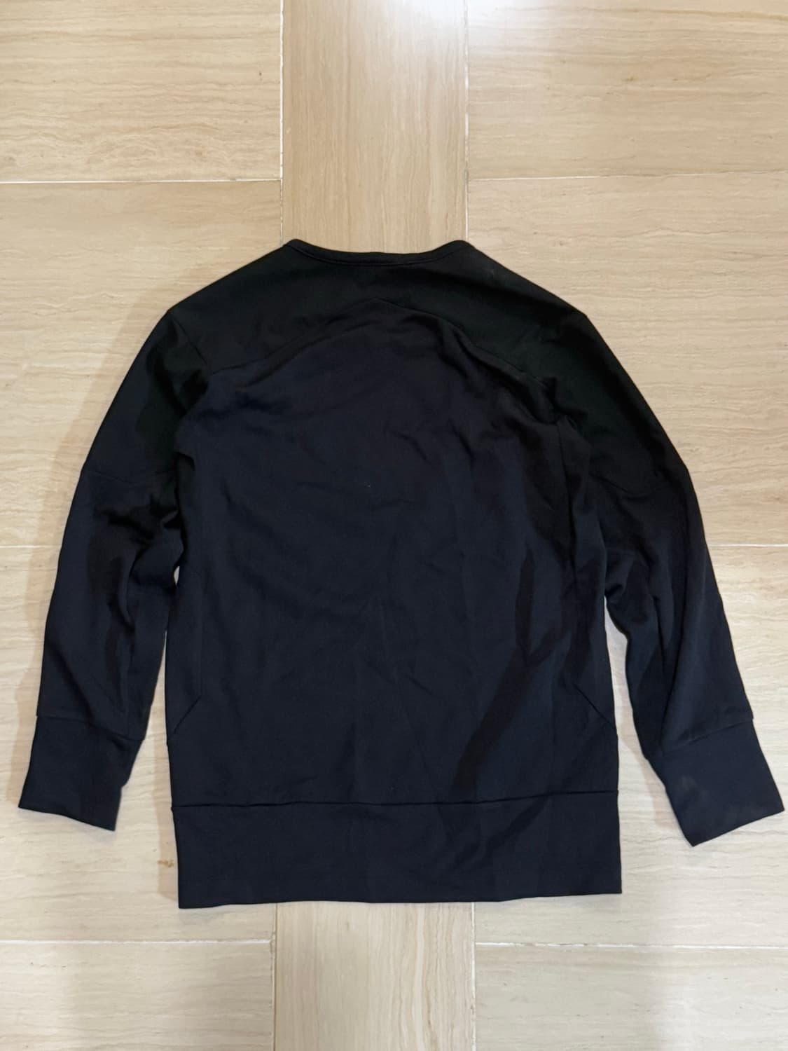 아크테릭스 베일런스(Arc'teryx Veilance) 기능성 롱 슬리브 상품이미지2