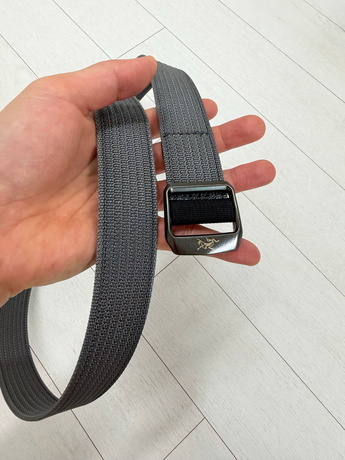 아크테릭스 컨베이어 벨트 32mm 클라우드 색상  S 사이즈  기스없니  상품이미지2