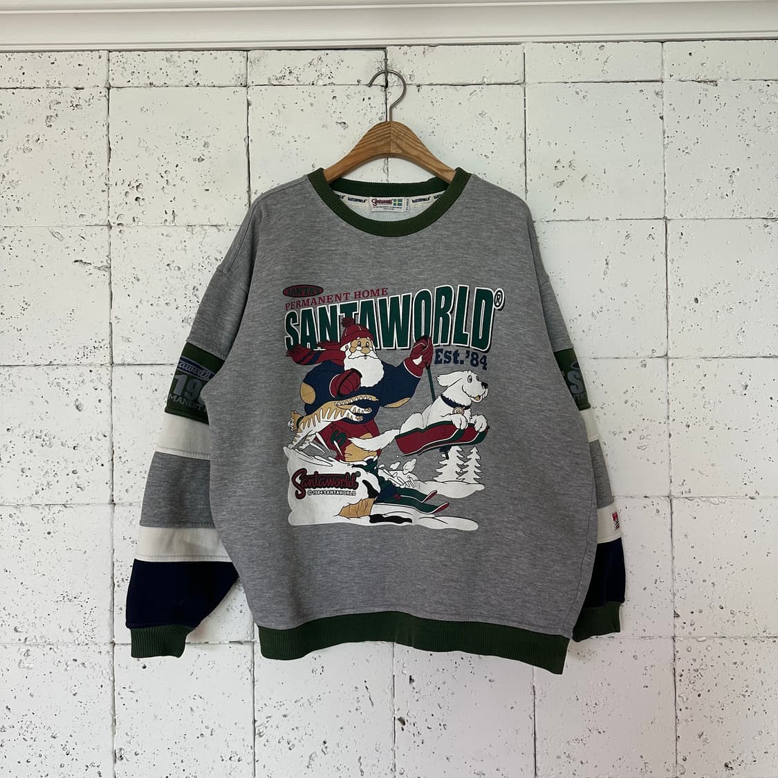 XL 산타월드 빈티지 맨투맨 상품이미지1