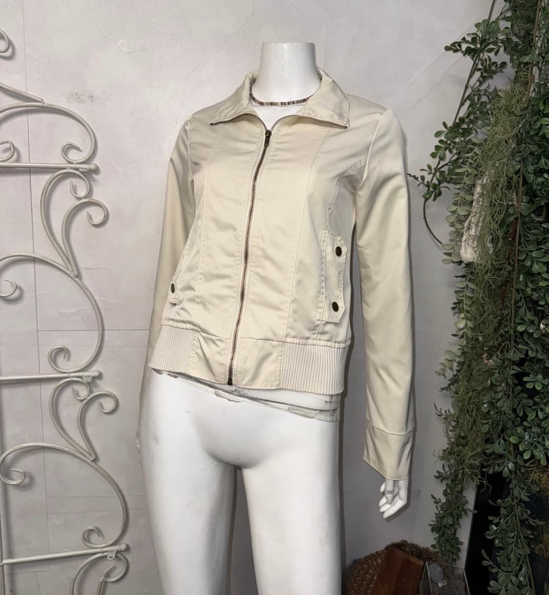 아이보리 디테일 야상 후드집업 상품이미지3