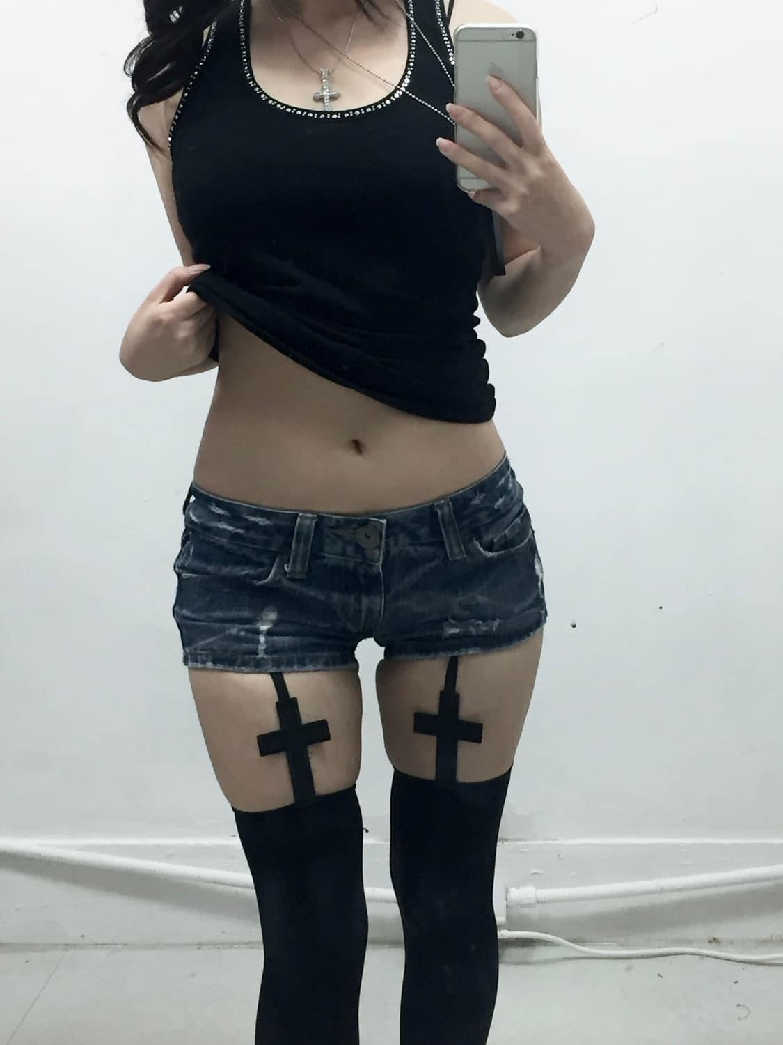 [LOVE JUNKIE]  y2k 갸루 데님 포켓 숏츠 상품이미지2