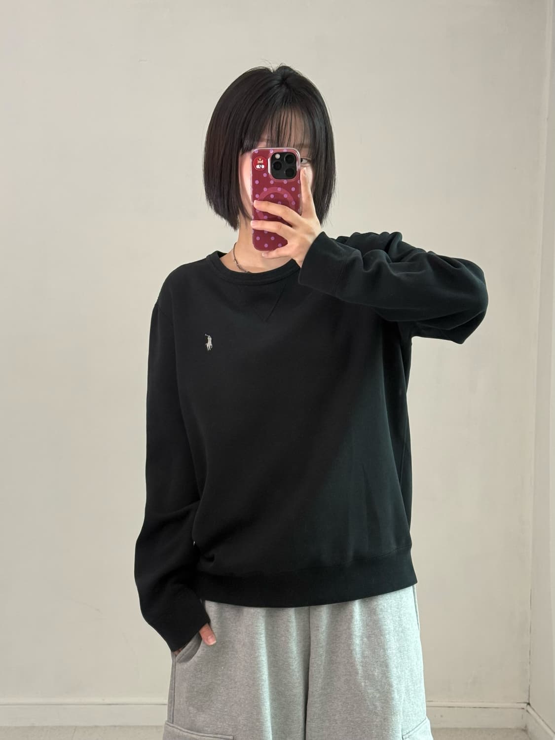 폴로 신형 블랙 맨투맨 상품이미지2