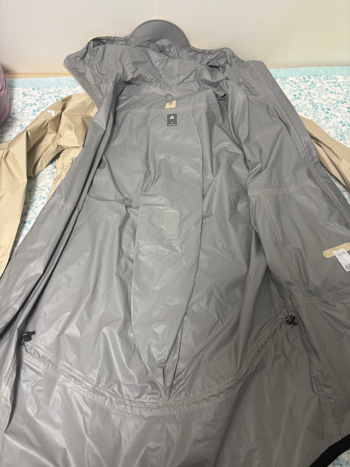 몽벨 레인코트 베이지 xl사이즈 상품이미지3