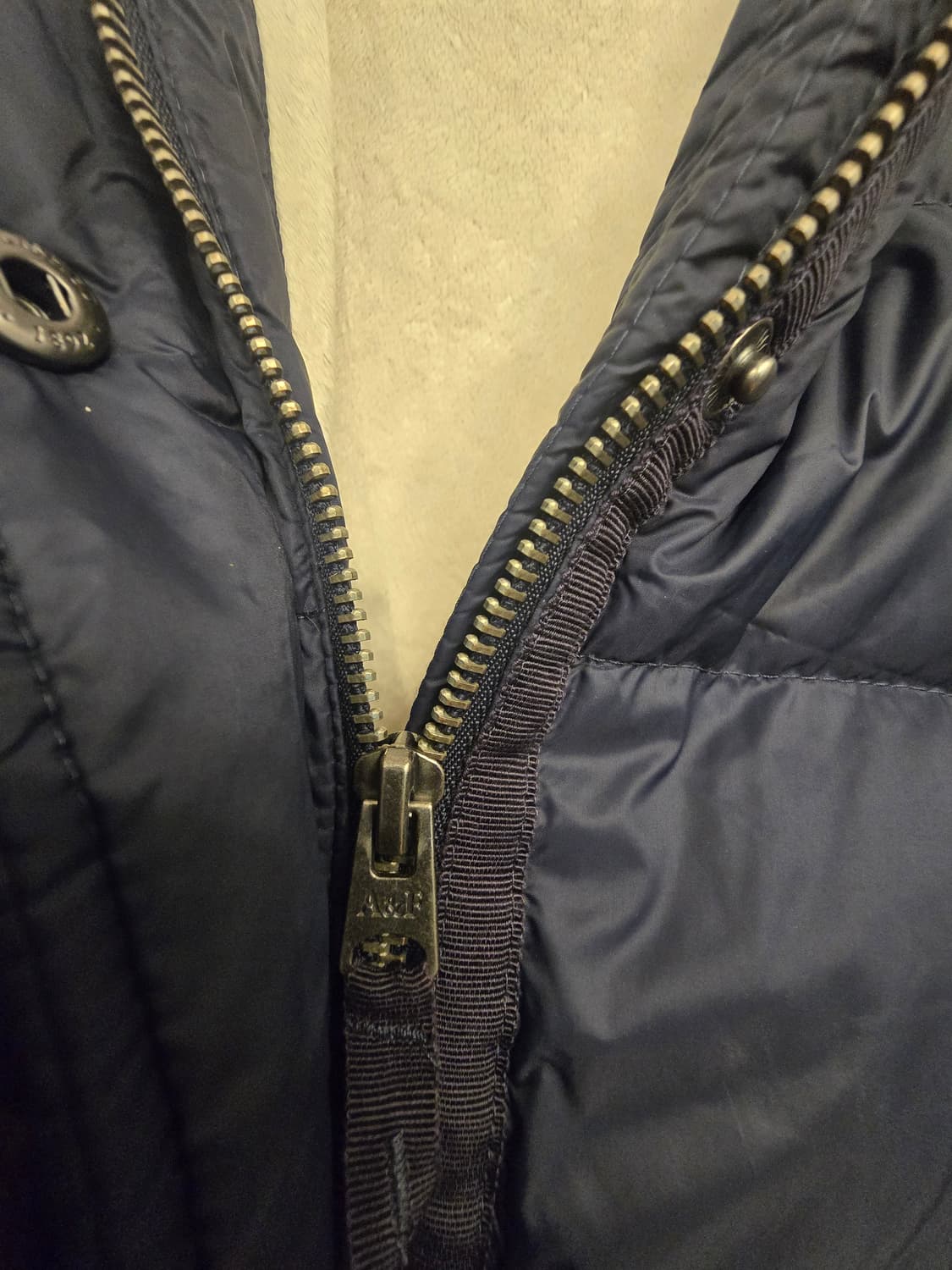 아베크롬비 앤피치(Abercrombie & Fitch)프리미엄 다운패딩 상품이미지4