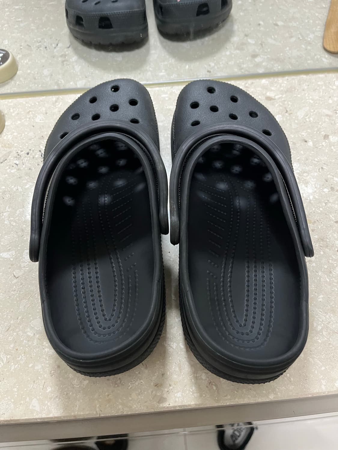 크록스 블랙 270 상품이미지3