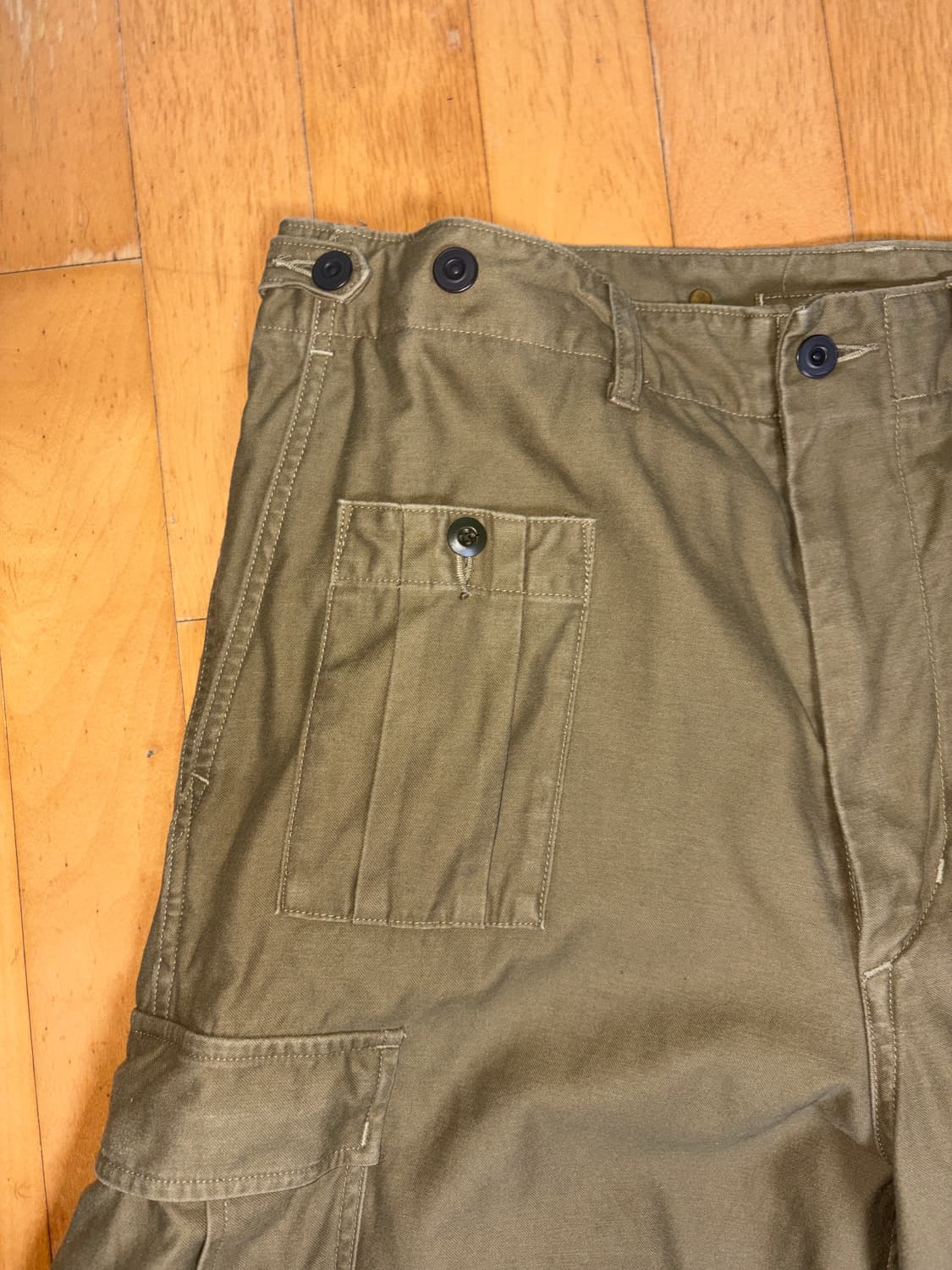 나이젤카본 아미카고 카키컬러 상품이미지4