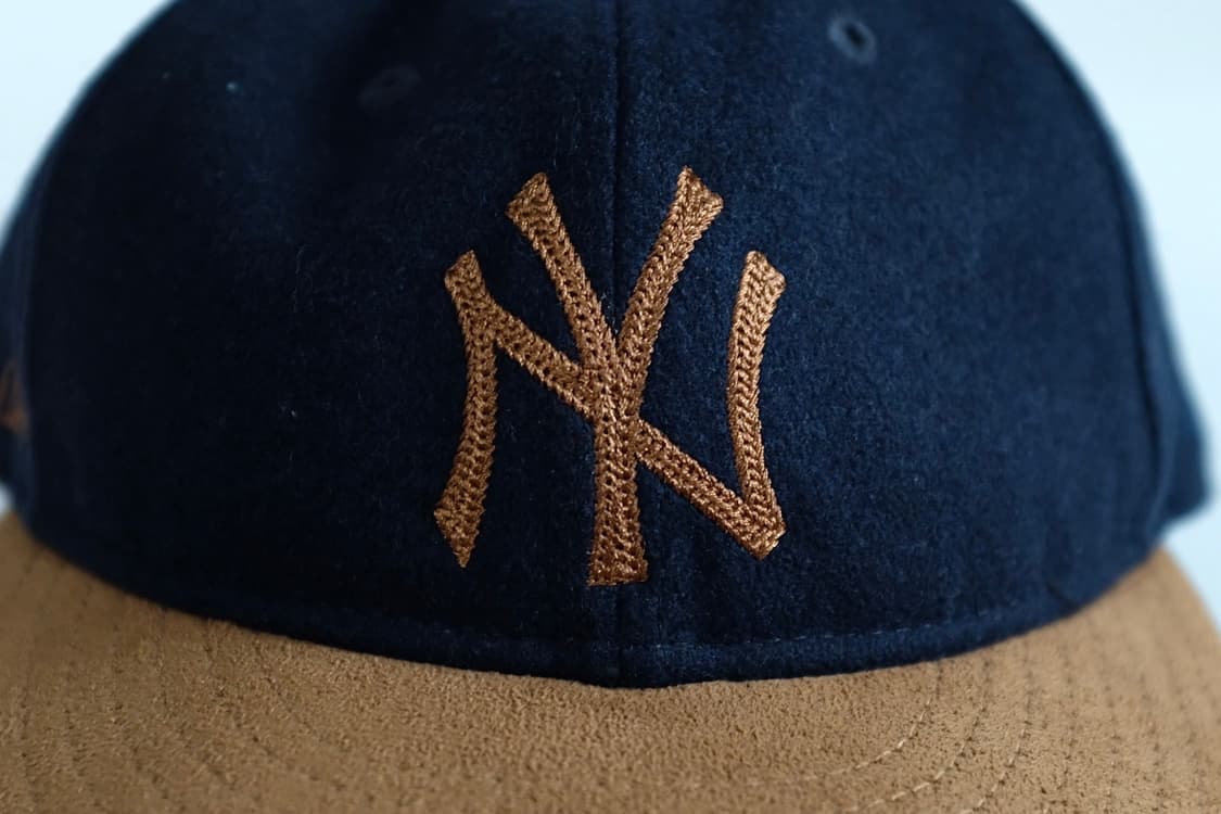 에임레온도르 x 뉴욕 양키즈 울 스웨이드 투톤 모자 상품이미지5