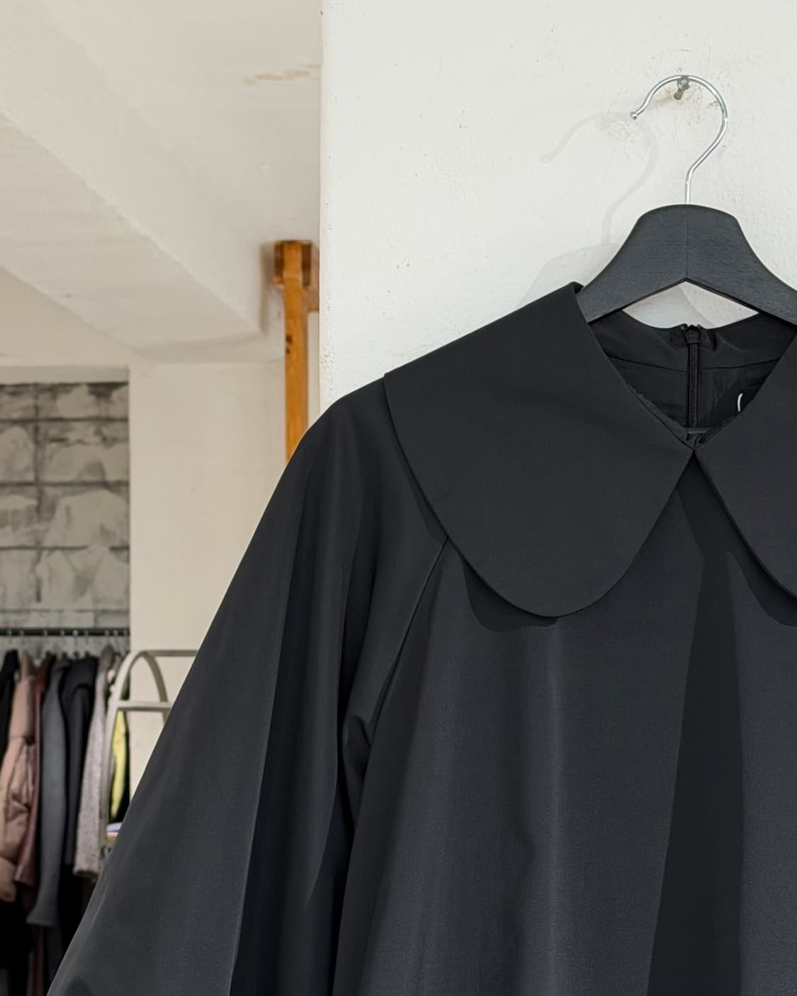 시몬 로샤 블랙 피터팬 카라 타페타 벌룬 드레스 상품이미지2