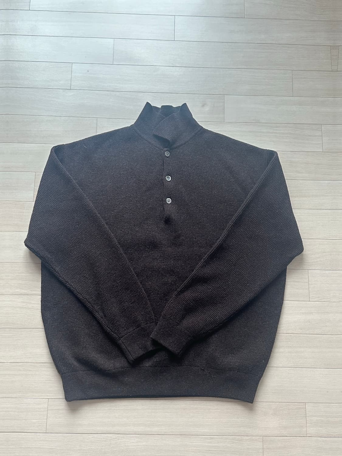 러프사이드 카라 니트 새상품 상품이미지1