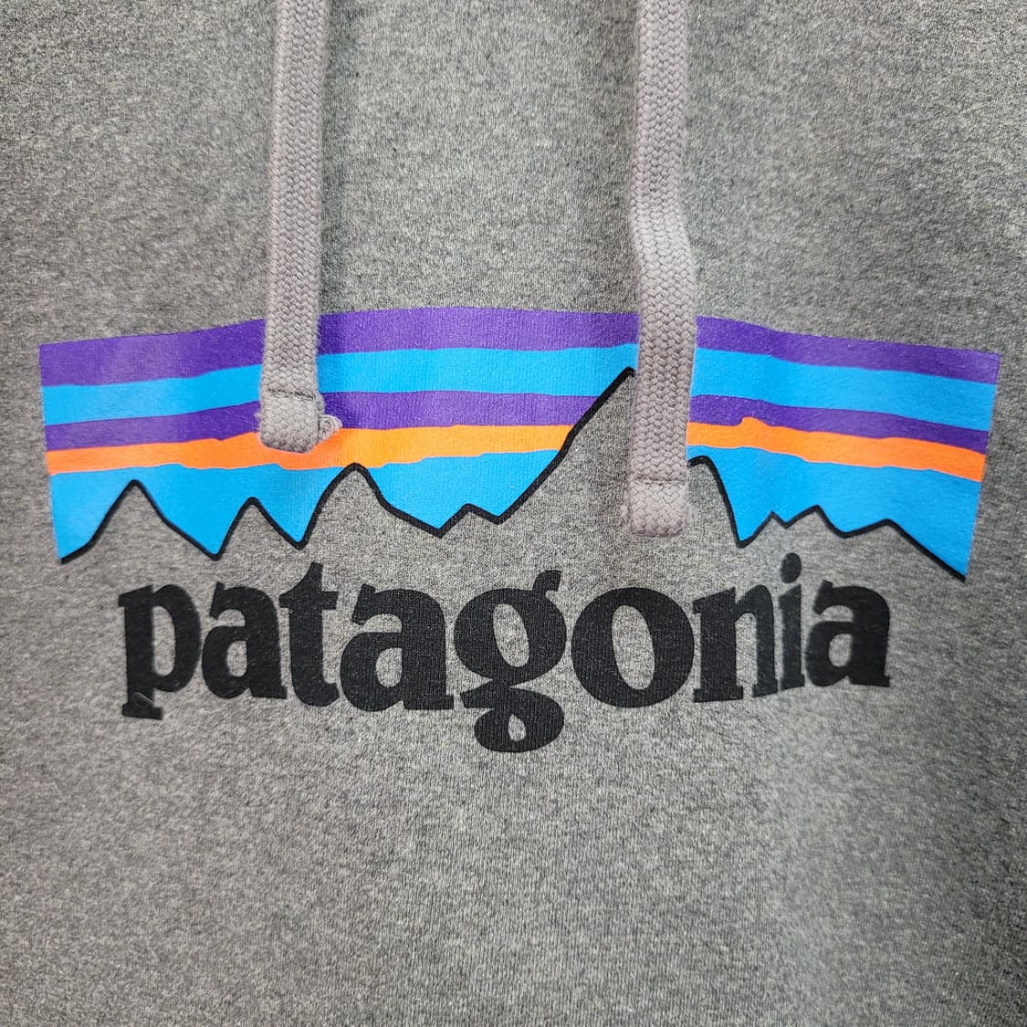 파타고니아 빅 로고 그레이 후드티 후드 티셔츠 2XL사이즈 상태최상 상품이미지4