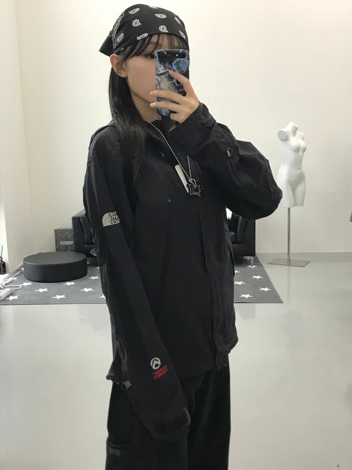 노스페이스 블랙 바람막이 상품이미지2