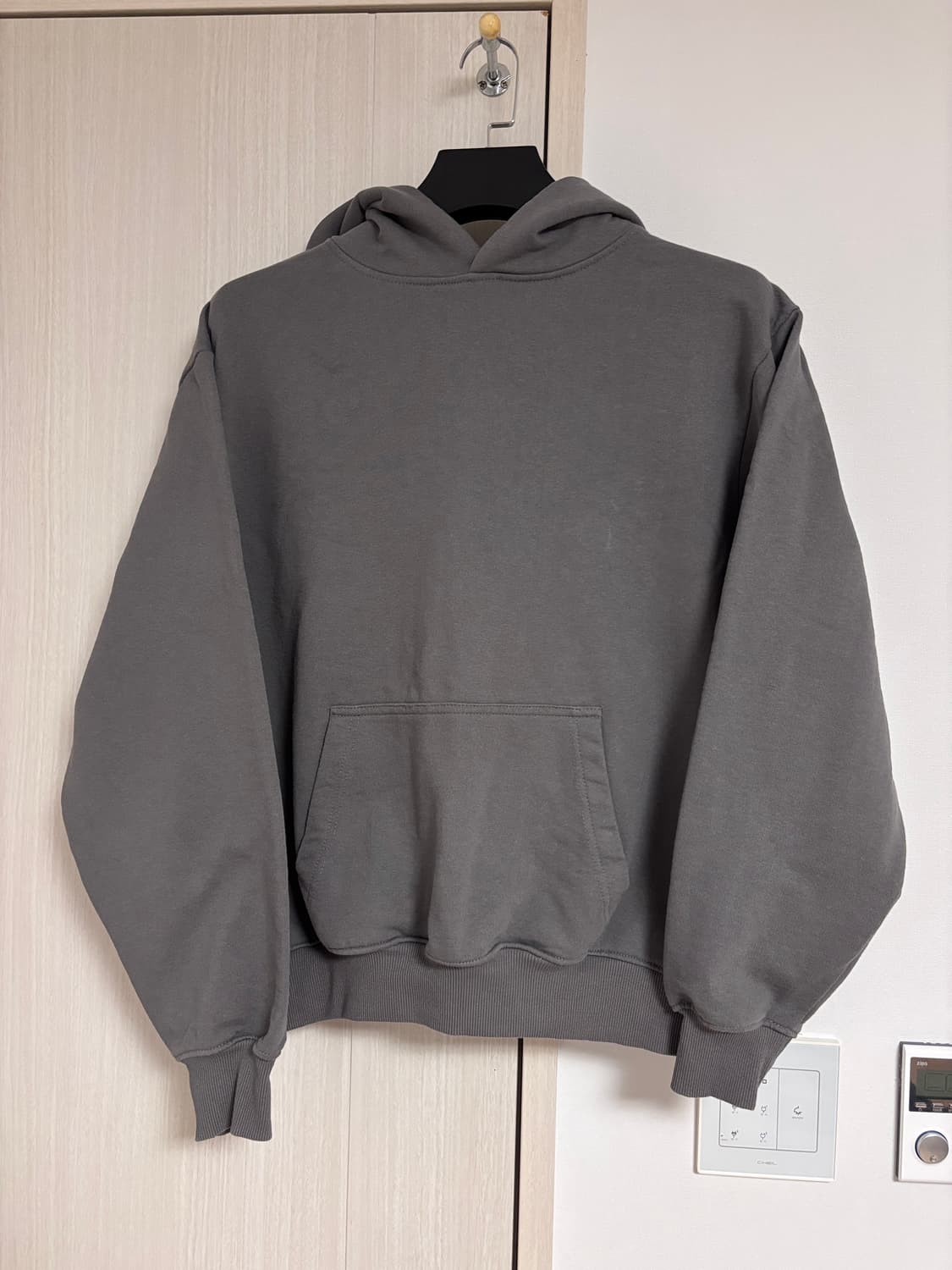 M 95 자라 ZARA 회색 후드티 상품이미지1