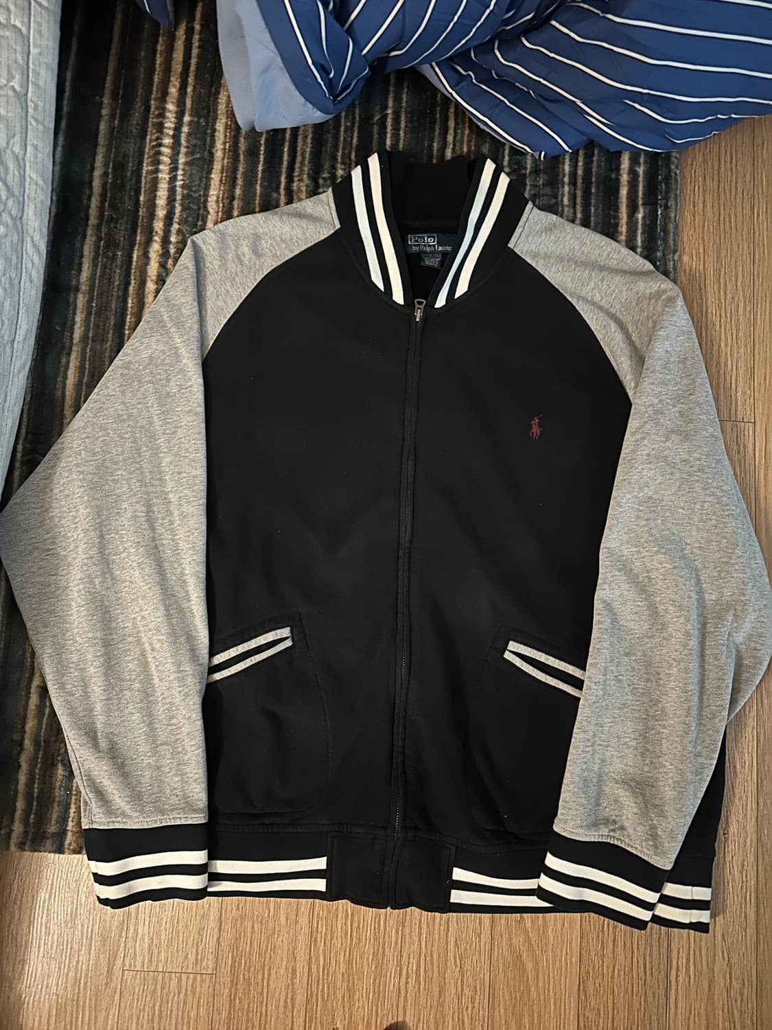 폴로 집업 상품이미지1