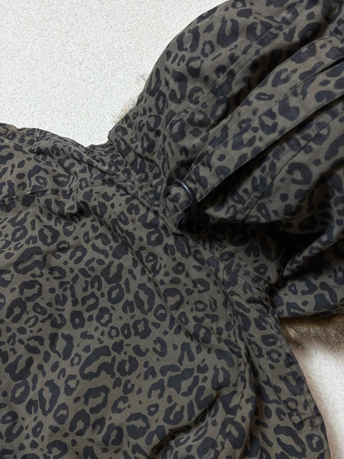 칼하트 앵커리지 레오파드 파카 PN7853 상품이미지6