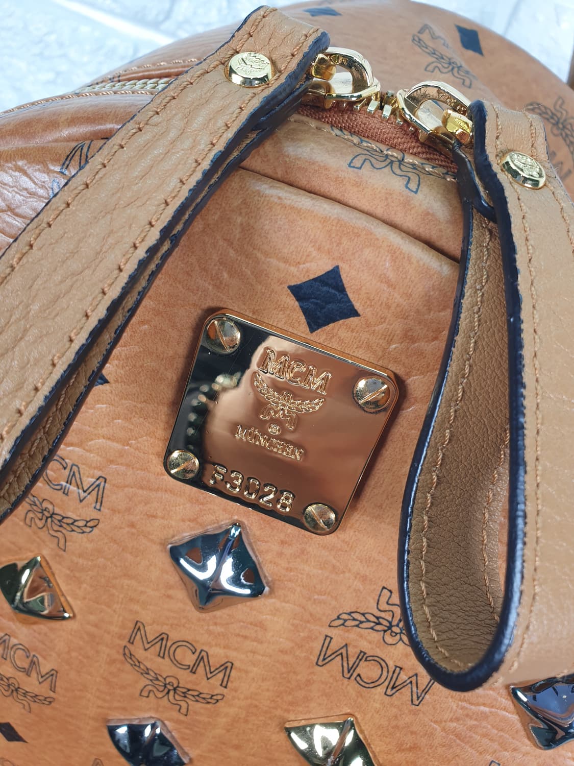 MCM 스타크 미디엄 백팩(MWT5STU04) 상품이미지5