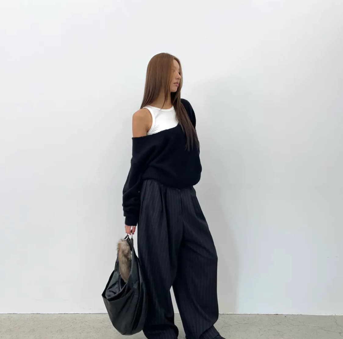 샌드릭 백오픈 오버핏 니트 새상품 상품이미지2