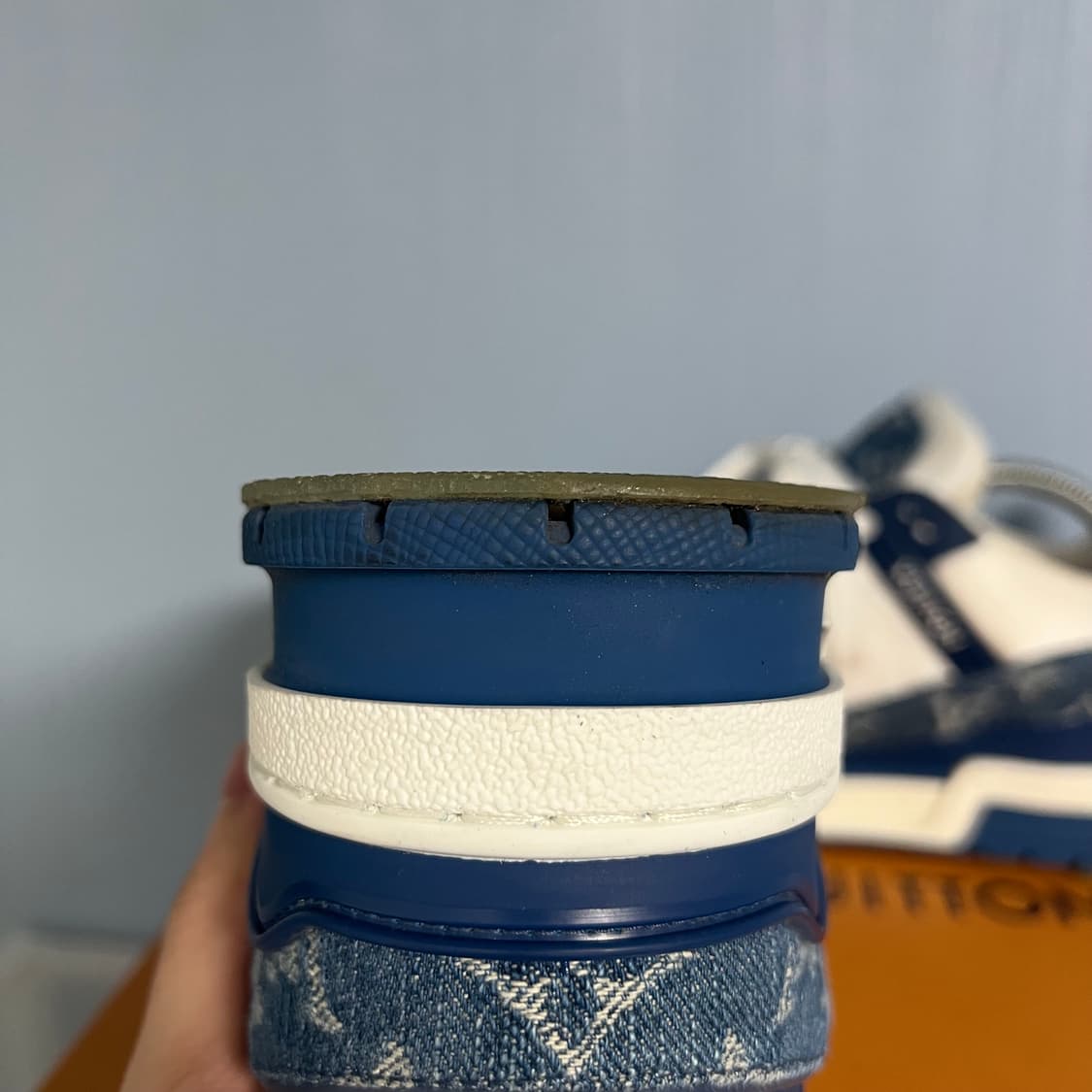 루이비통 LV 트레이너 모노그램 데님 블루 7사이즈 상품이미지9