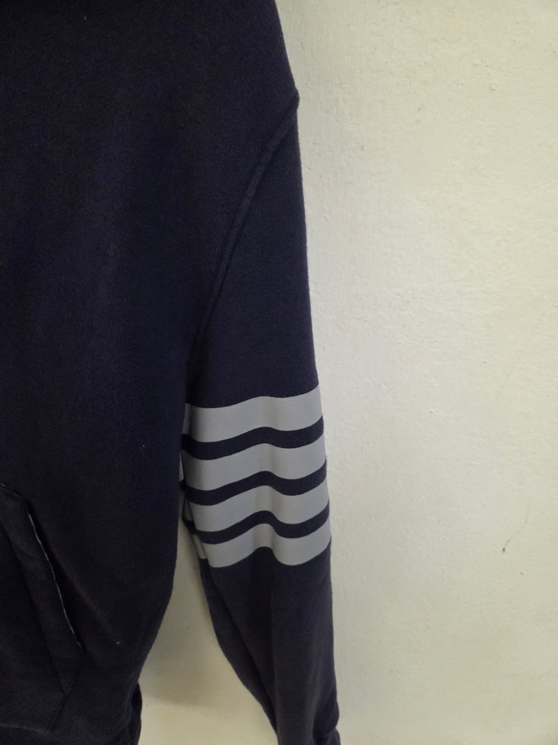 톰브라운 네이비 4선 후드 가디건 상품이미지6