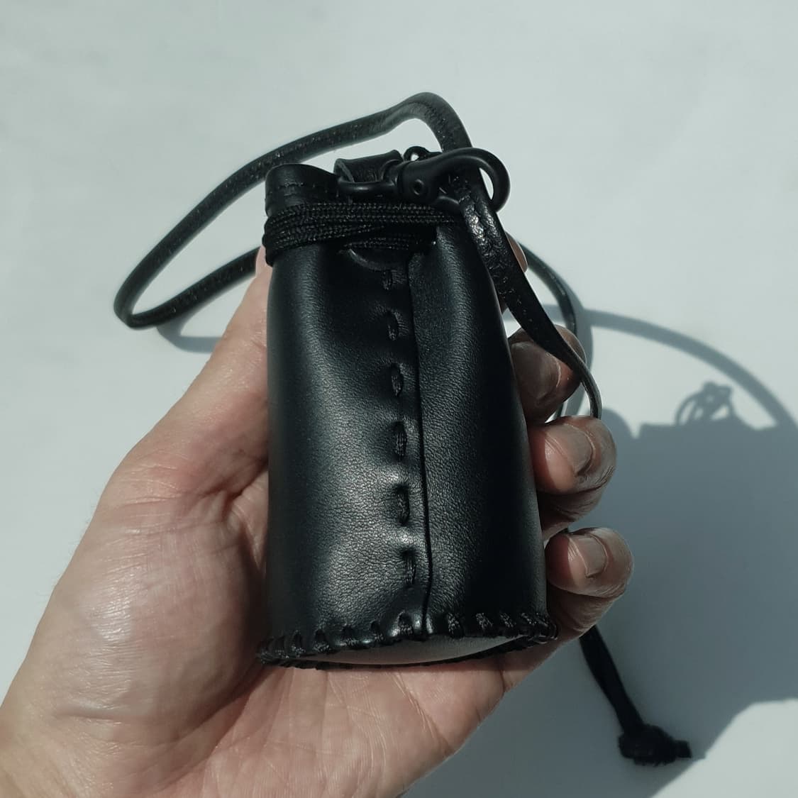 Y's Leather Pouch
by Yohji Yamamoto 상품이미지2