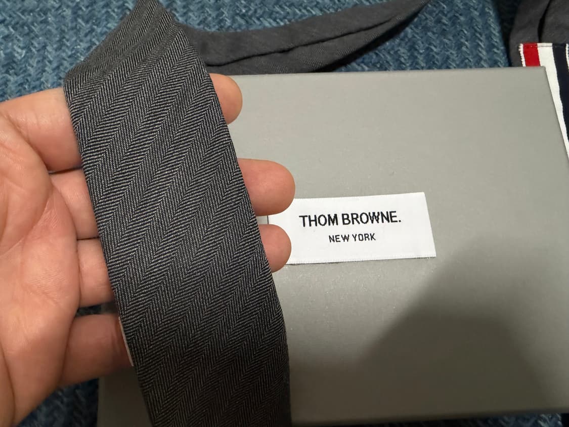 톰브라운 다크그레이 헤링본 타이 상품이미지2