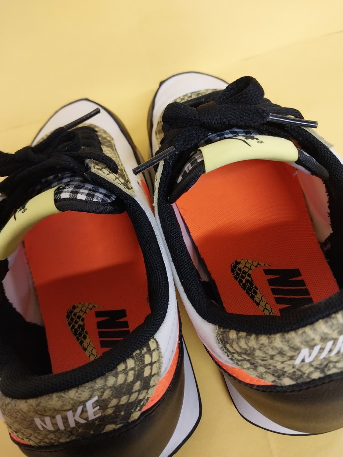 여성 나이키 데이브레이크 토탈 오렌지블랙 운동화 (240) 상품이미지6