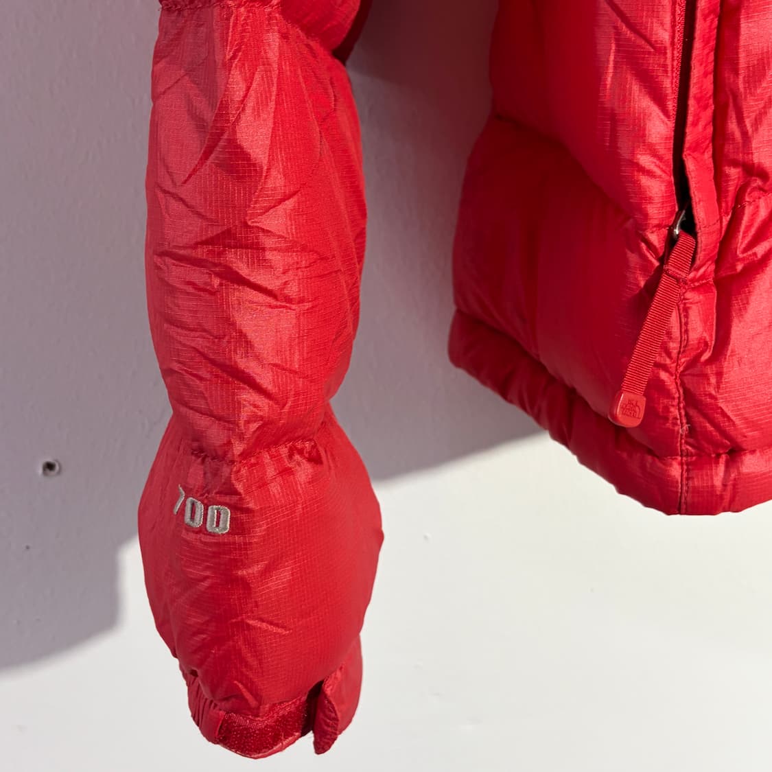 노스페이스 빈티지 레드 경량 다운 자켓 상품이미지2