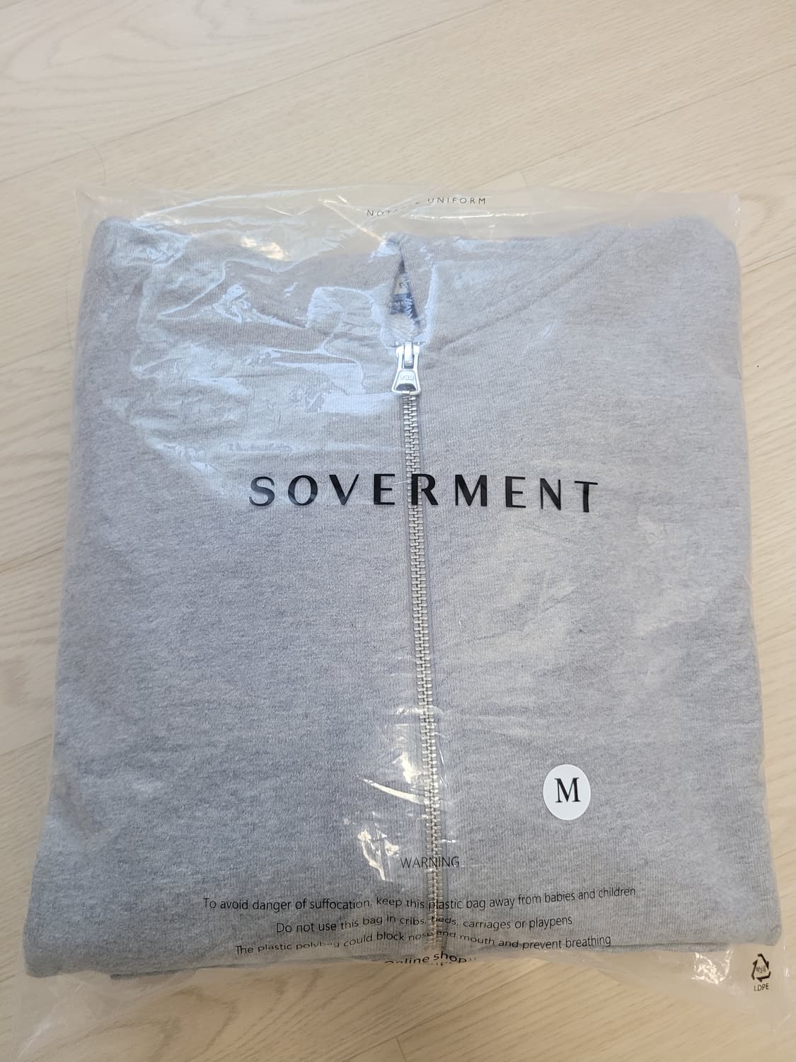 소버먼트 780G 크롭 후드 집업 그레이 M 새상품 상품이미지2
