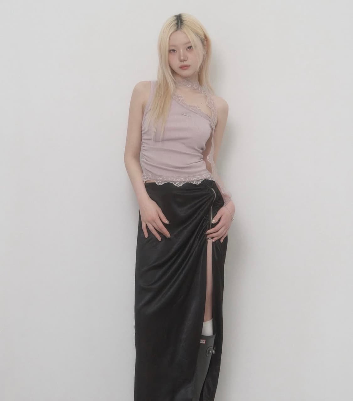 에트오소메 Lace One-shoulder Top (Indy Pink) 상품이미지1