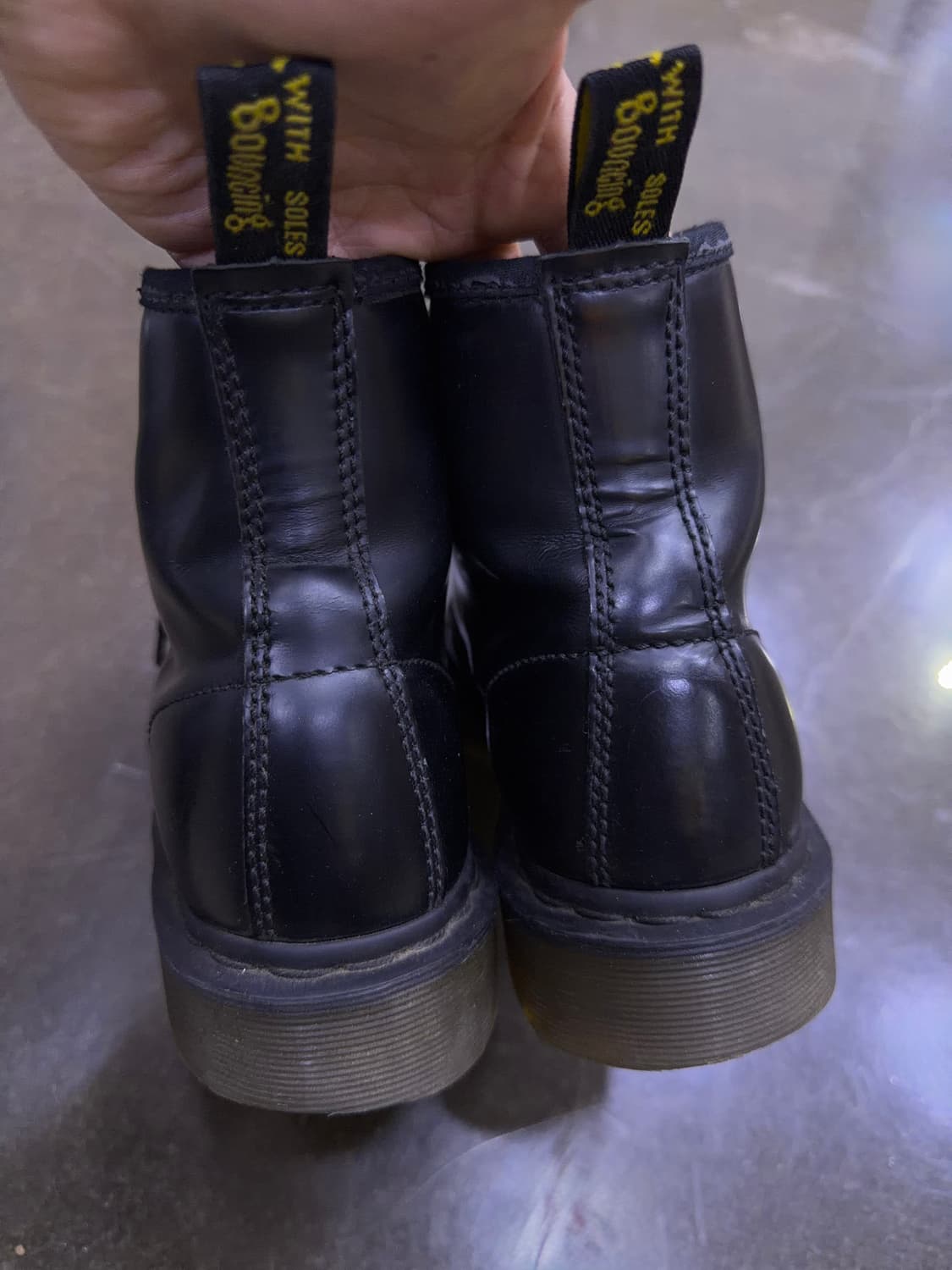 닥터마틴 10064 블랙 6홀 워커 부츠 240 상품이미지6