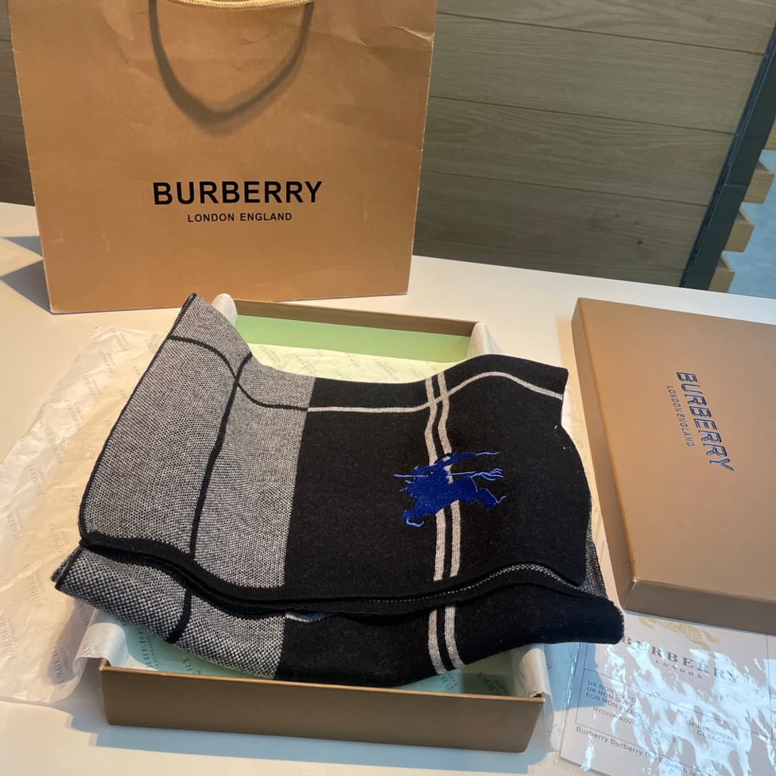 버버리 리버서블 스카프 100% 램스울
 상품이미지1