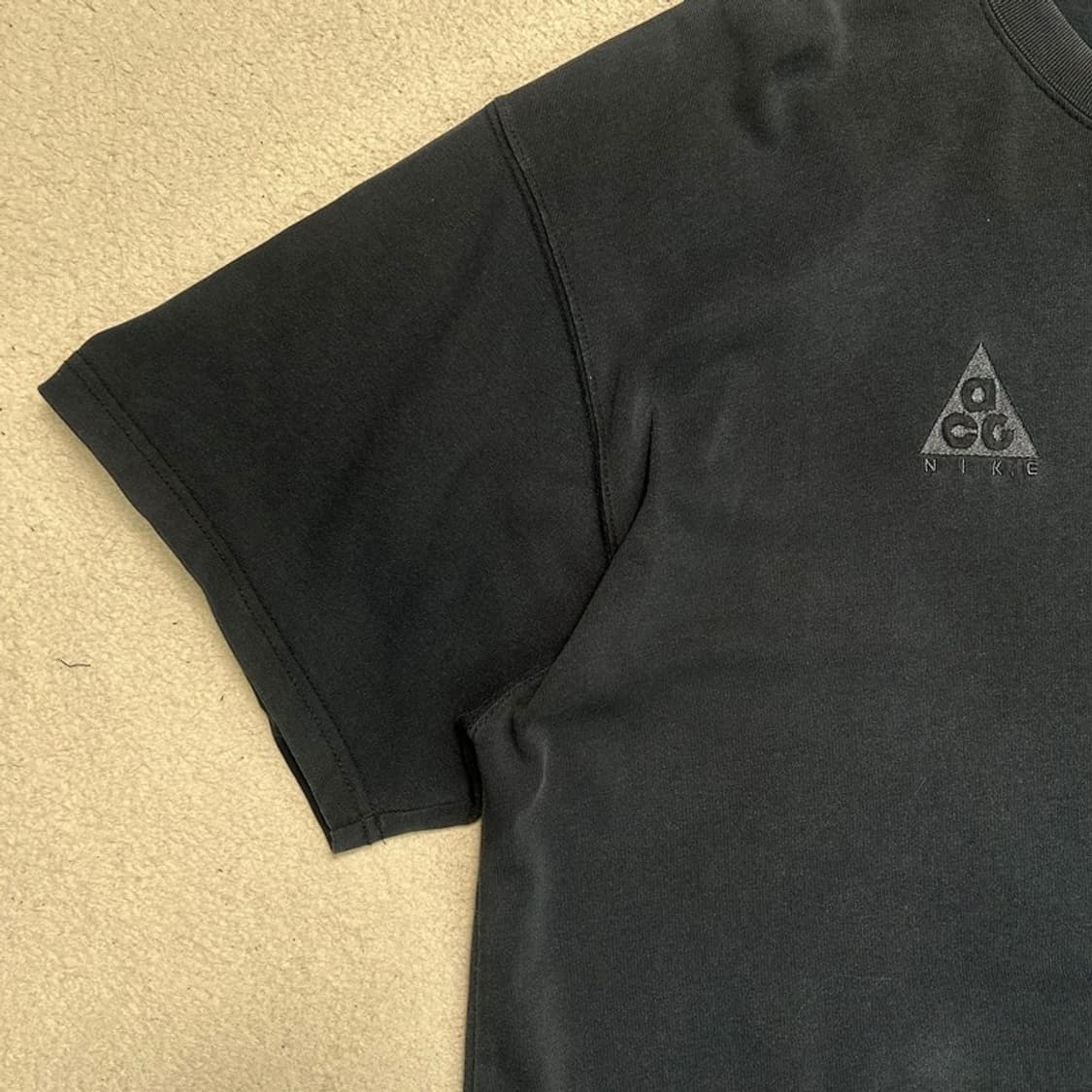 나이키 ACG 로고 반팔티 블랙 XL 상품이미지3