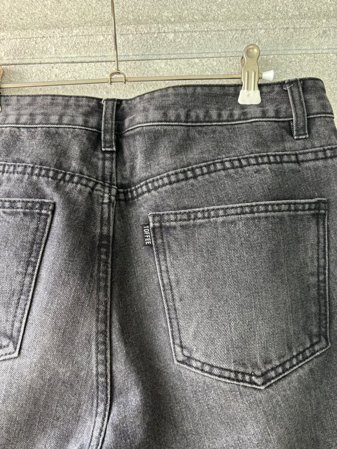 토피 toffee 청바지 흑청바지 데님 팬츠 블랙 데님 팬츠 상품이미지4