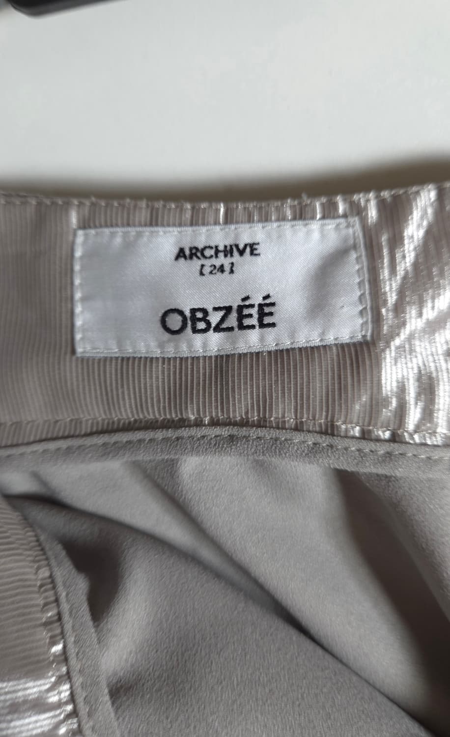 한섬 오브제 2023 아카이브 실버 샤이니 롱스커트 67-98 상품이미지9