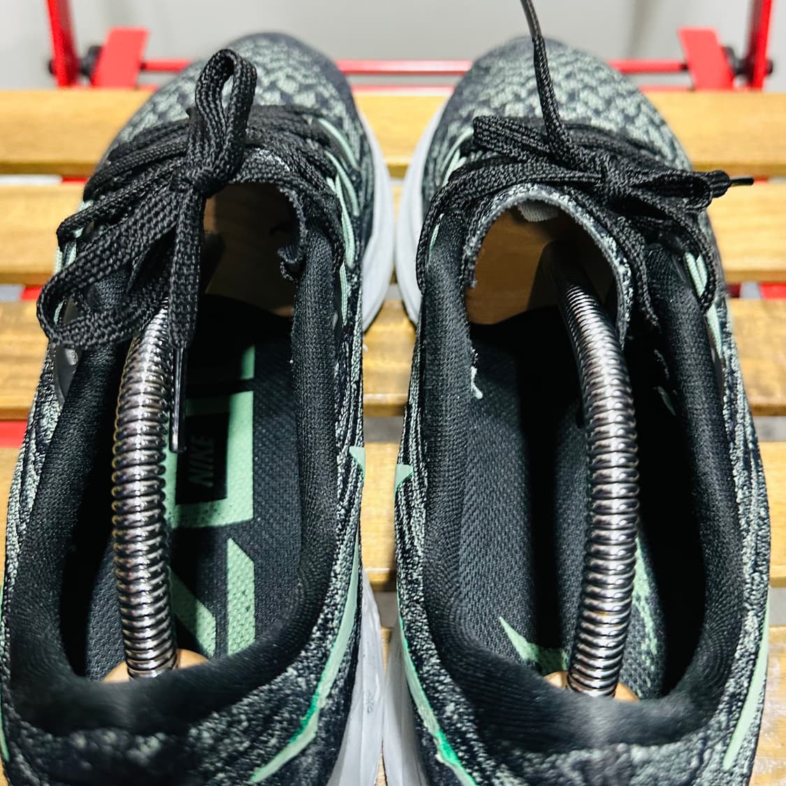 275) 나이키 운동화 남성 남자 신발  에어 줌 페가수스 36 그레이 상품이미지5