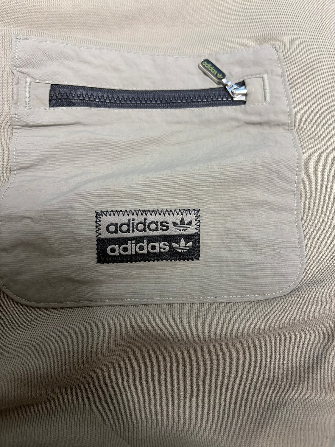 아디다스 맨투맨 상품이미지1