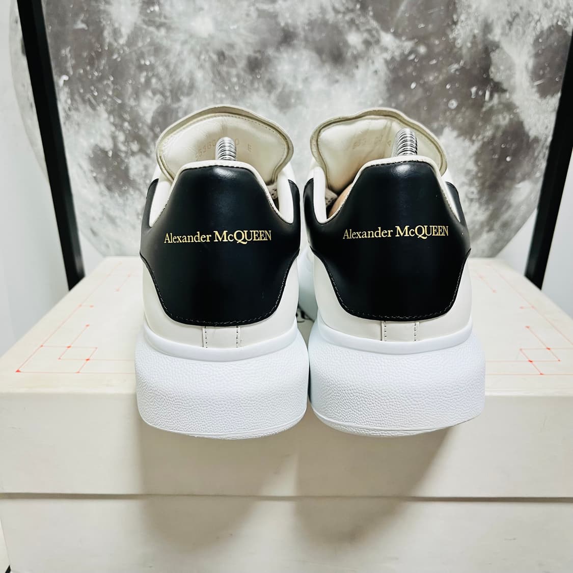 정품 40) 알렉산더 맥퀸 오버솔 스니커즈 255~260 상품이미지4