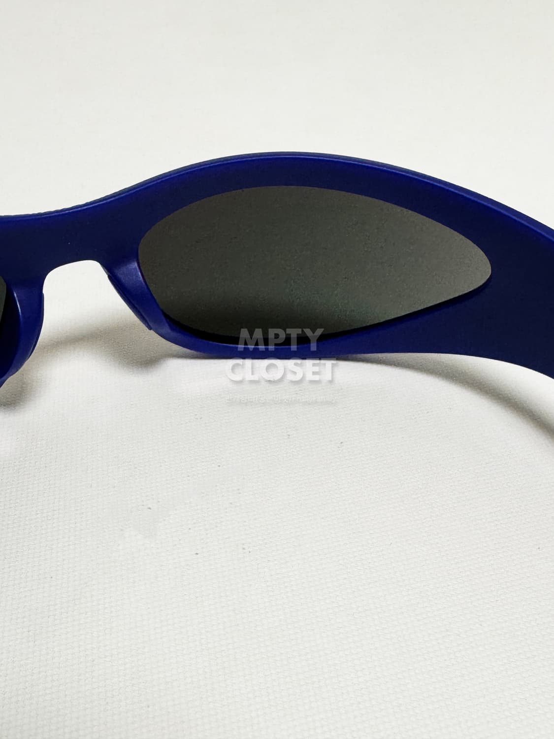 젠틀몬스터 x MUGLER 뮈글러 SPIRAL 02 선글라스 상품이미지4