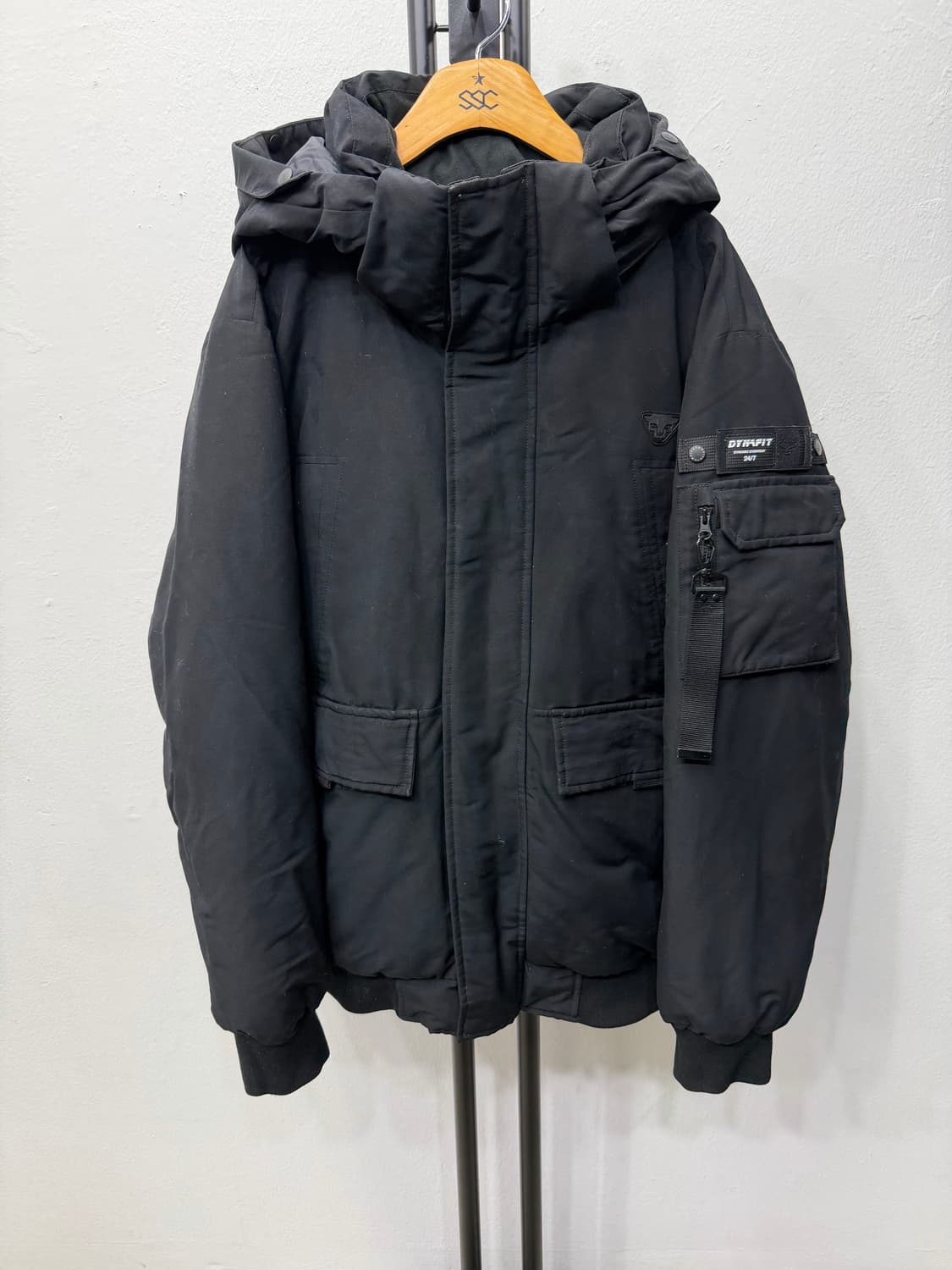 정품) 다이나핏 Dynafit 블랙 남성패딩 L 상품이미지1