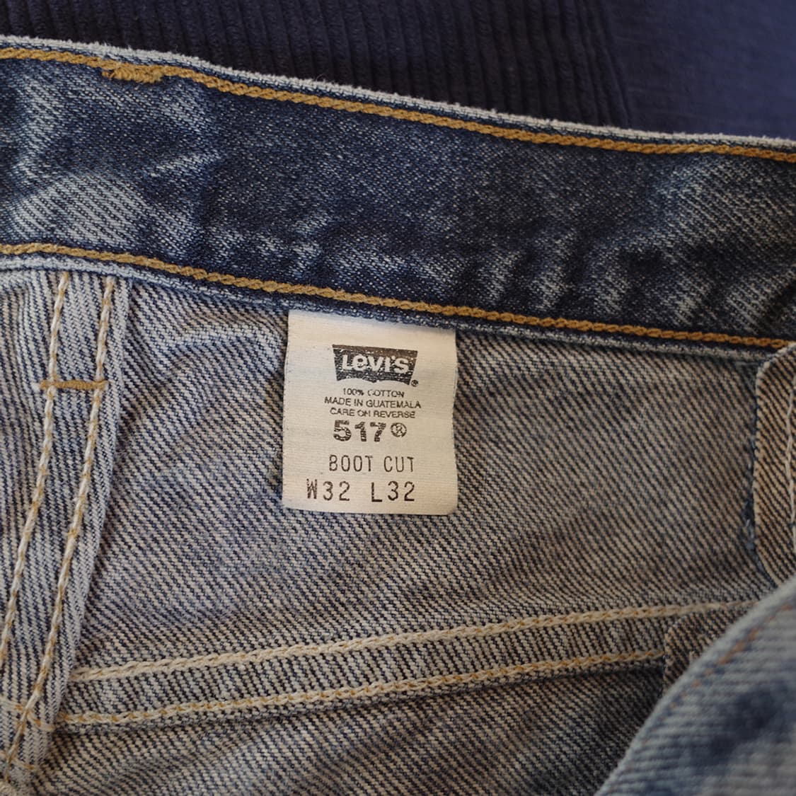 Early 00's Levi's 517 Distressed 상품이미지10