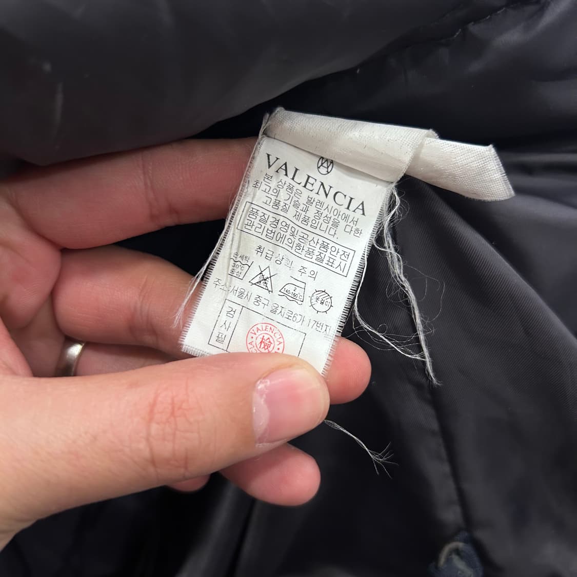 발렌시아 덕다운 어우털 모헤어 후드 패딩 상품이미지4