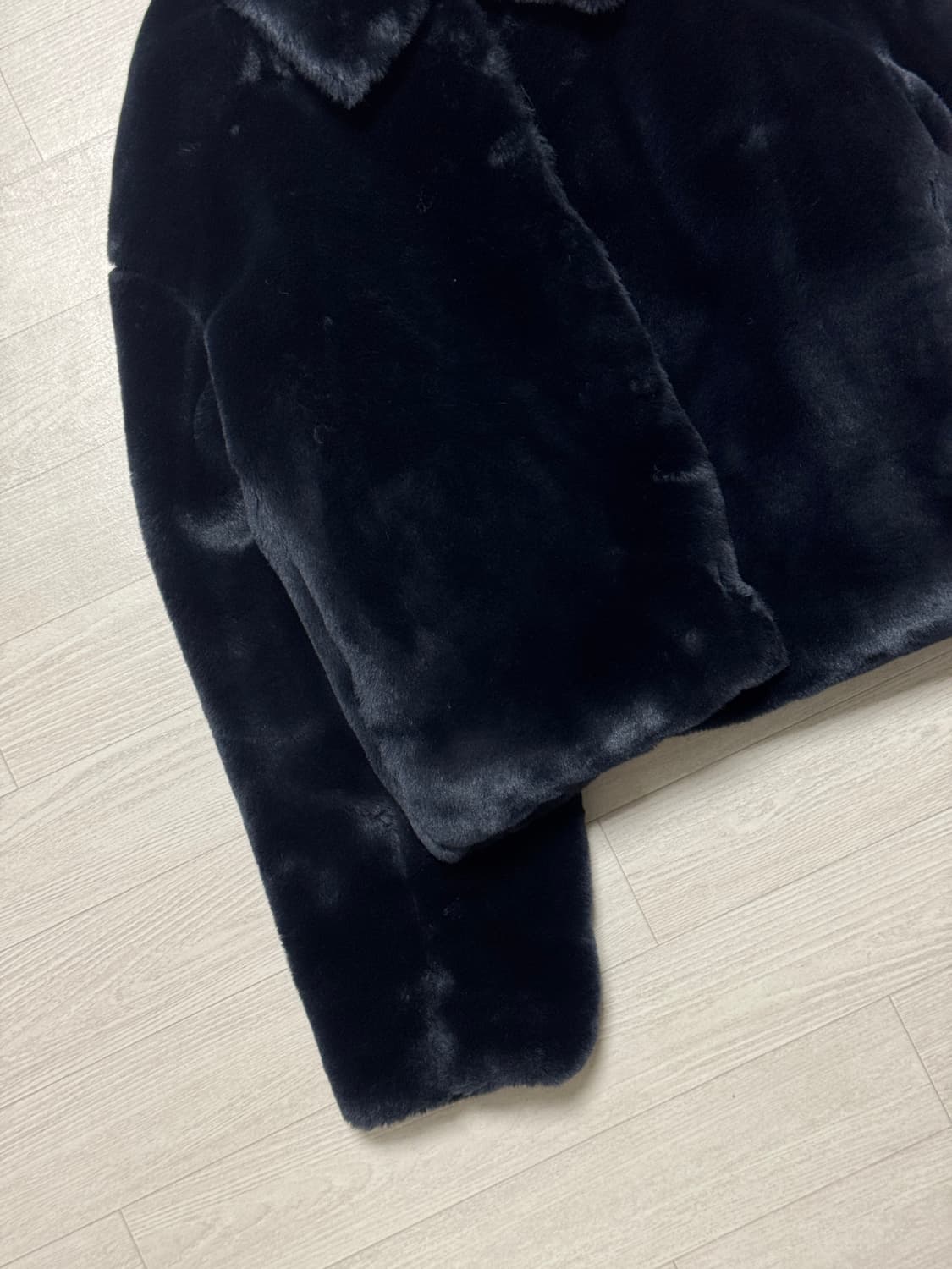 커렌트 퍼 크롭 자켓 네이비 상품이미지5