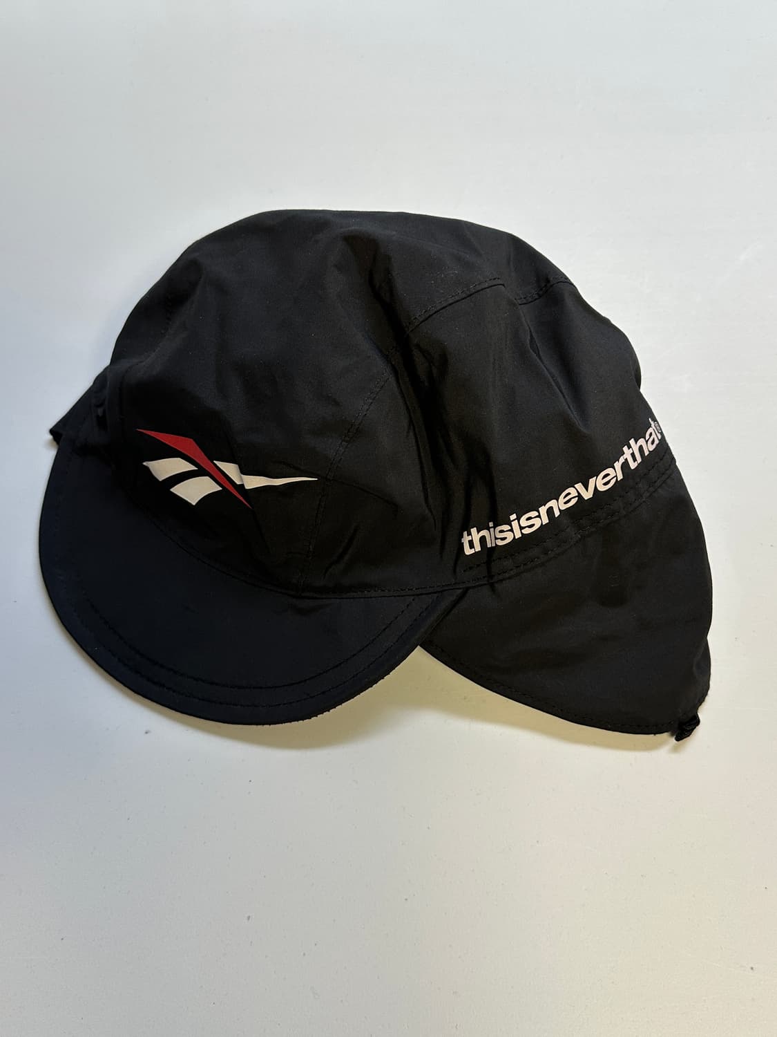 디스이즈네버댓 리복 볼캡 이어플랩 17FW 희귀 레어 상품이미지1