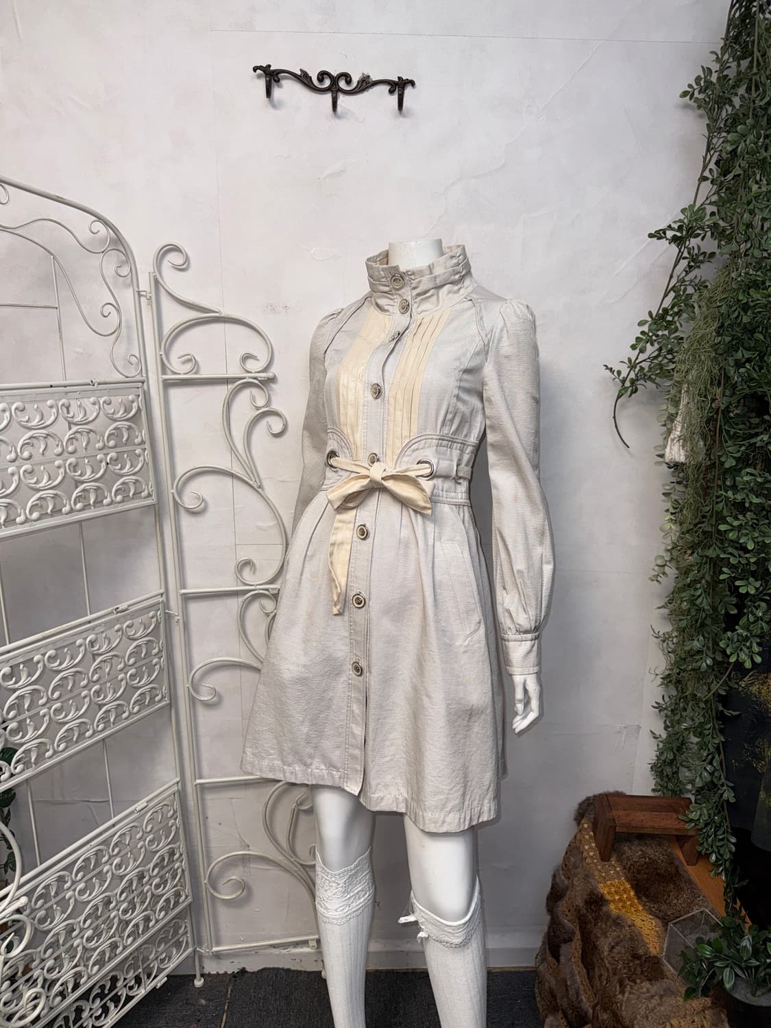 Egoist ivory satin laceup belt coat ops 상품이미지4
