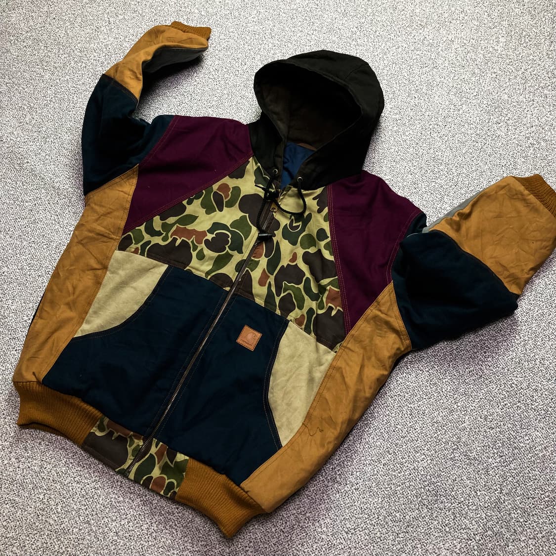 칼하트 Carhartt 리메이크 패치워크 멀티컬러 후드 상품이미지1