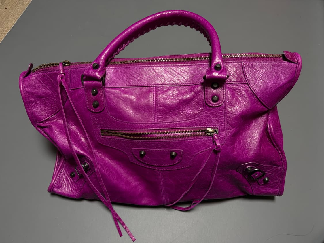 발렌시아가st 모터백 상품이미지1