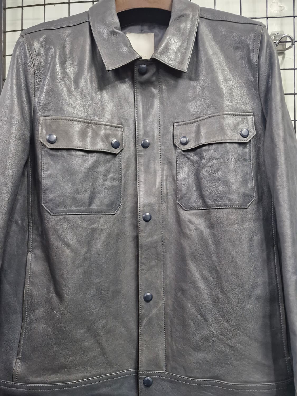 105XL 셀럽샵 에디션 양가죽 자켓 그레이. 상품이미지5